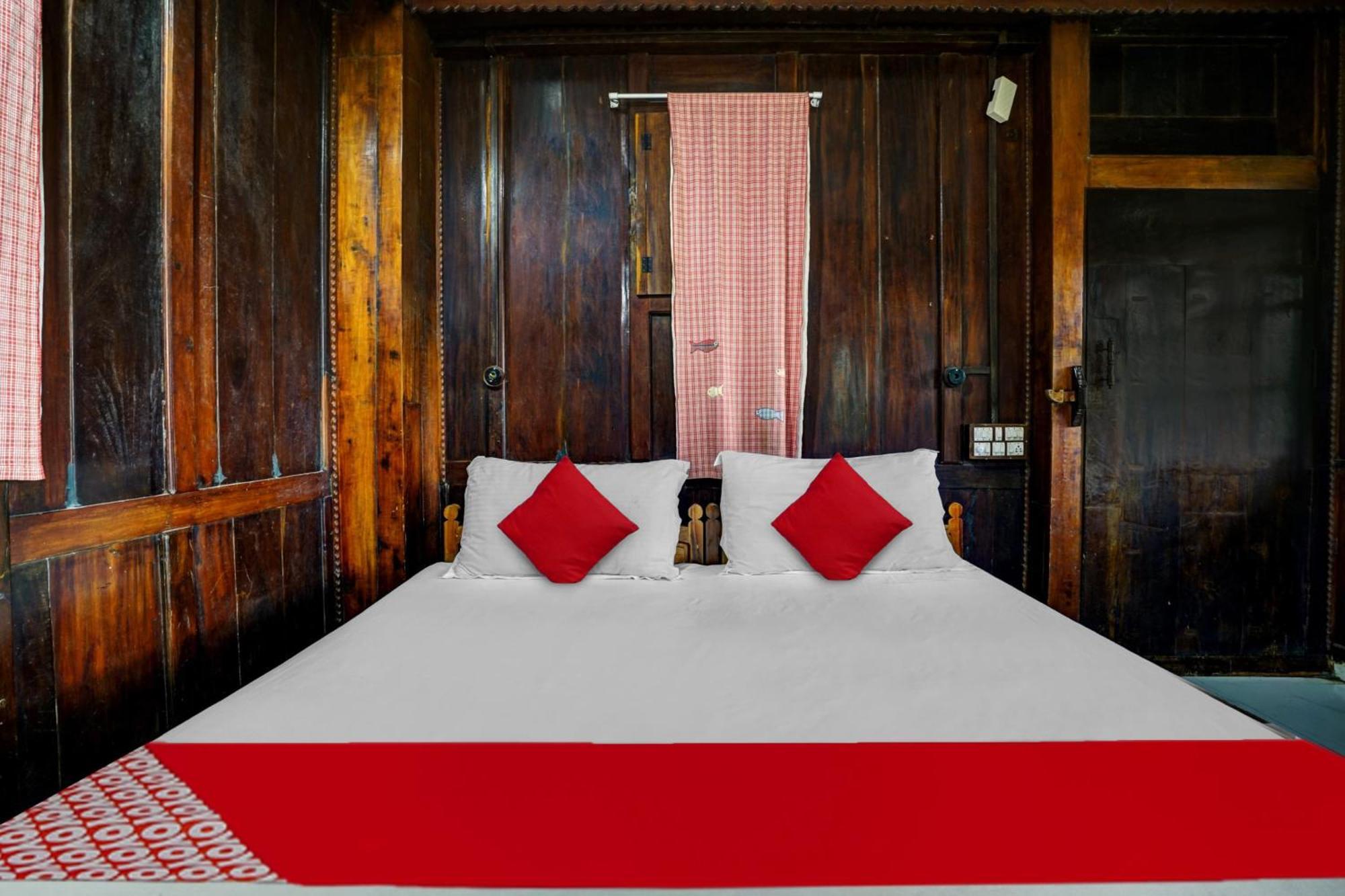 Oyo Flagship Meadow View Inn テッカディ エクステリア 写真