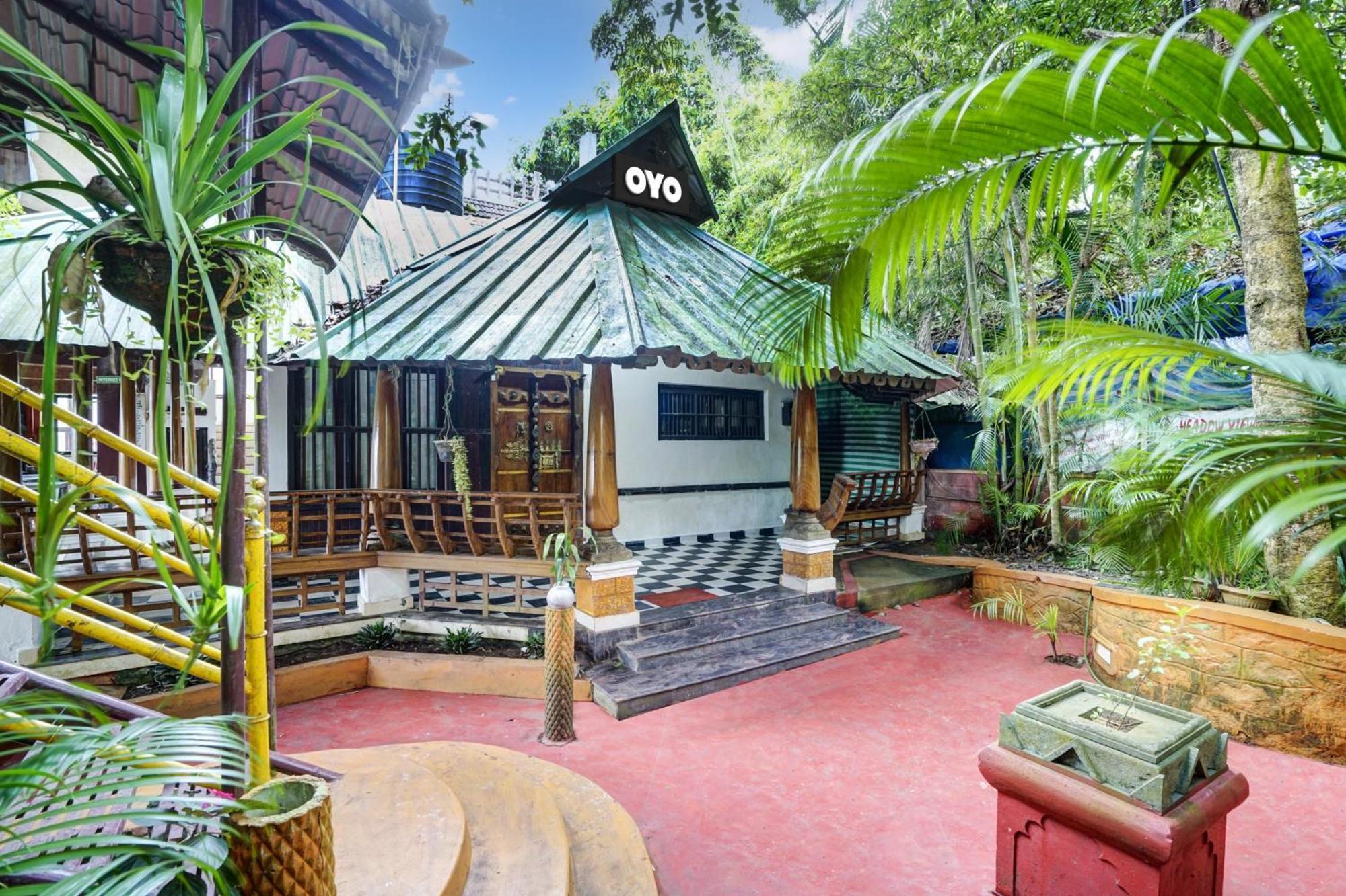 Oyo Flagship Meadow View Inn テッカディ エクステリア 写真